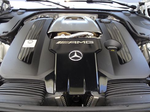 Used 2022 Mercedes-Benz SL 63 AMG 4MATIC w/ Driver Assistance Package image 20