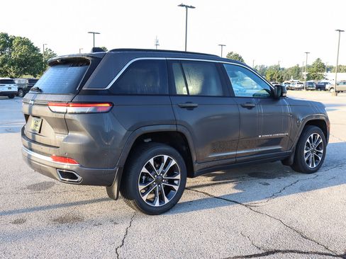 New 2025 Jeep Grand Cherokee Overland w/ Luxury Tech Group IV image 5