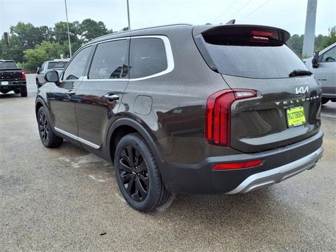 Used 2022 Kia Telluride S image 4