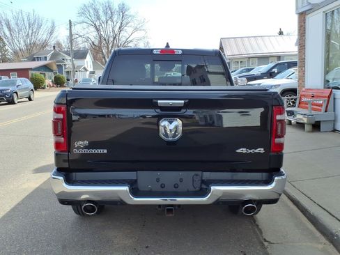 Used 2022 RAM 1500 Laramie AWD/4WD image 7