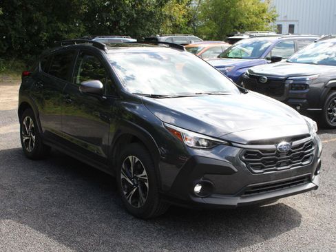 Certified 2025 Subaru Crosstrek 2.5i Premium AWD/4WD image 3