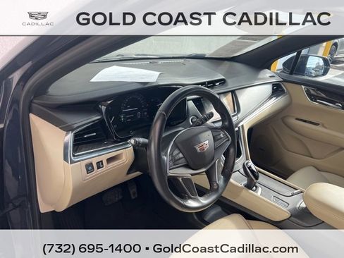 Used 2019 Cadillac XT5 FWD image 17