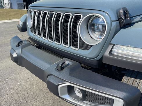 New 2026 Jeep Wrangler Sahara AWD/4WD image 11