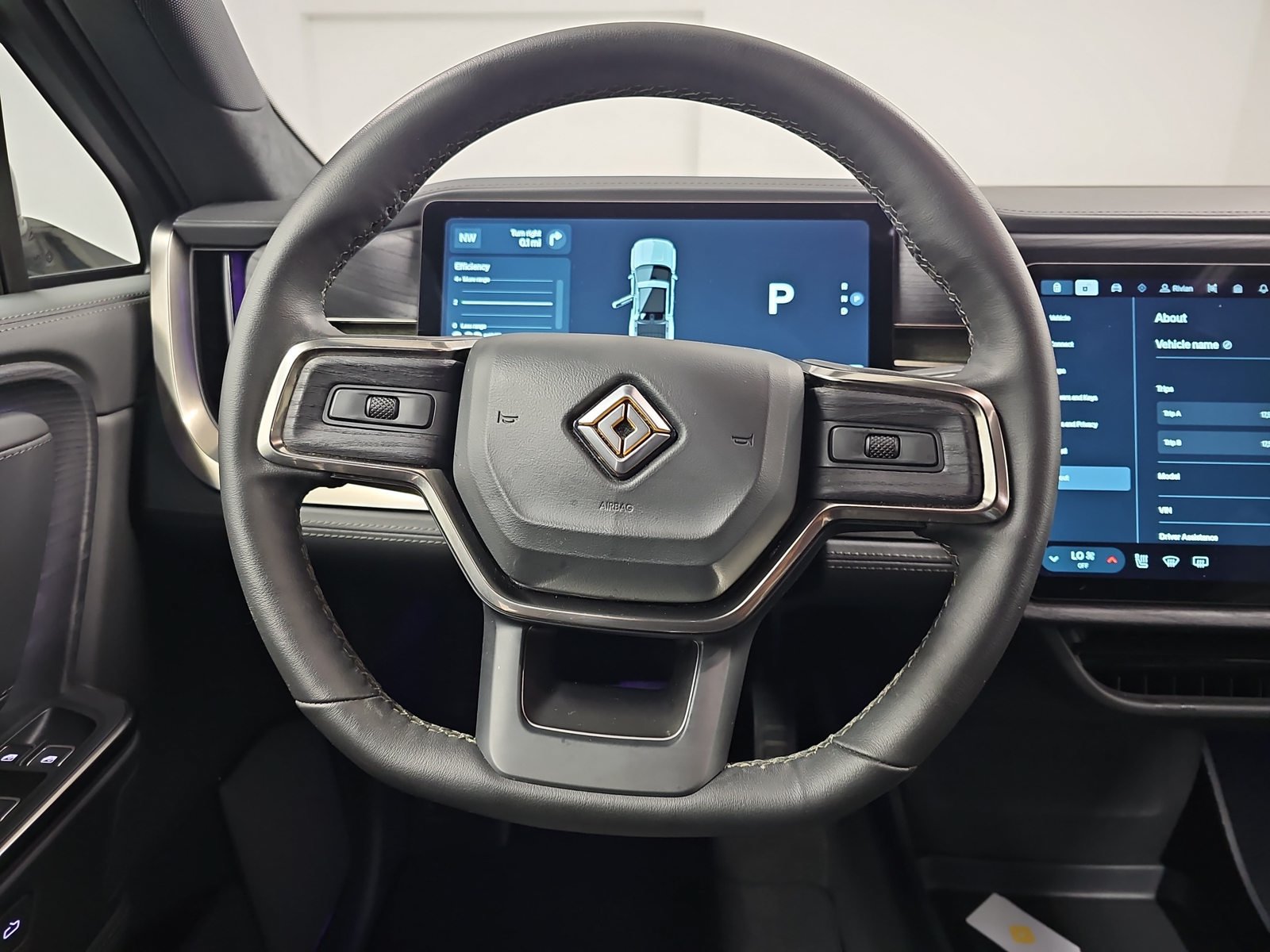 Used 2025 Rivian R1T Adventure Dual AWD/4WD image 26