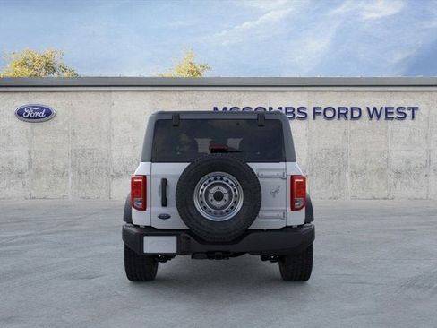 New 2025 Ford Bronco 4-Door image 7