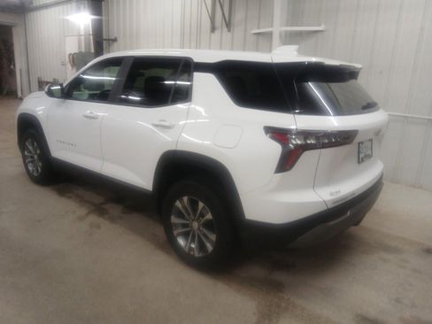 Used 2025 Chevrolet Equinox LT image 23