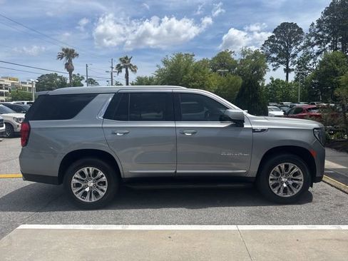 Used 2023 GMC Yukon Denali image 6