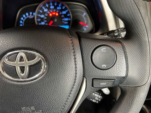 Used 2013 Toyota RAV4 XLE AWD/4WD image 28