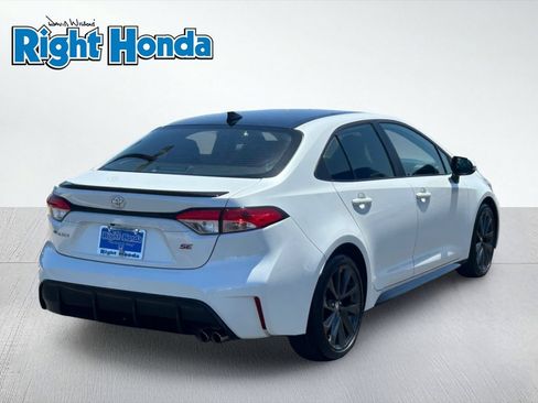 Used 2025 Toyota Corolla SE FWD image 5