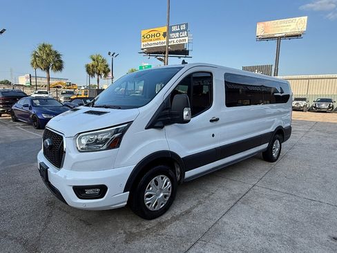 Used 2023 Ford Transit 350 XLT RWD image 7