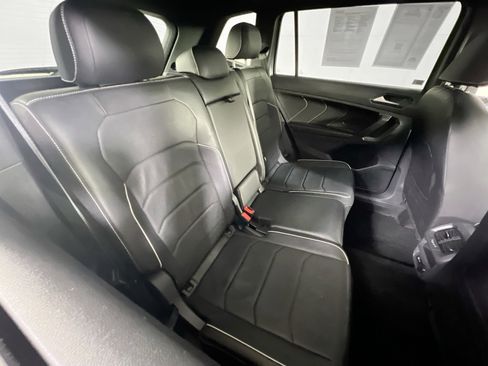Used 2022 Volkswagen Tiguan SEL R-Line image 27