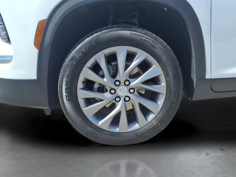 Used 2025 Buick Enclave Preferred FWD image 9