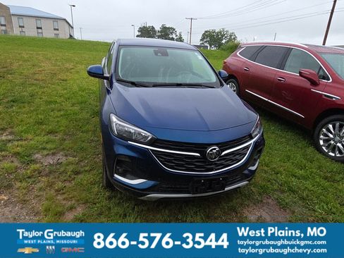 Used 2023 Buick Encore GX Preferred w/ Cold Weather Comfort Package AWD/4WD image 2