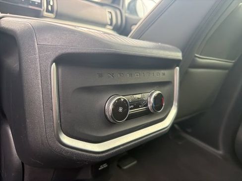 Used 2025 Ford Expedition Active AWD/4WD image 20