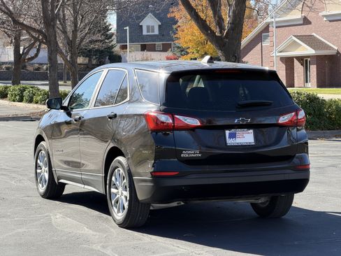 Used 2020 Chevrolet Equinox LS w/ LS Convenience Package FWD image 7