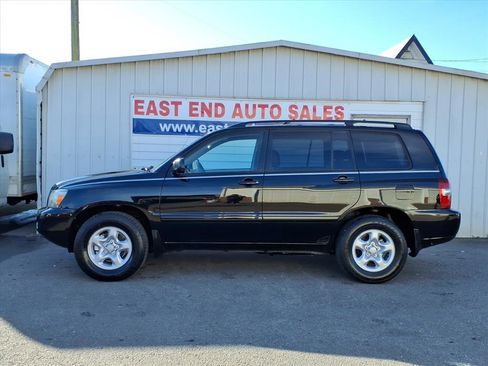 Used 2005 Toyota Highlander 2WD image 2