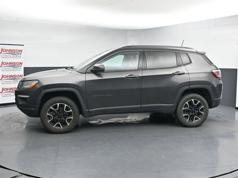 Used 2021 Jeep Compass Trailhawk AWD/4WD image 5
