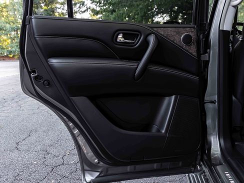 Used 2021 INFINITI QX80 Premium Select w/ All-Season Package RWD image 34