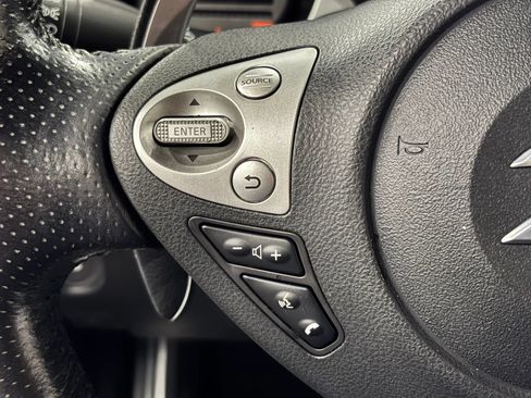 Used 2019 Nissan 370Z Touring RWD image 21
