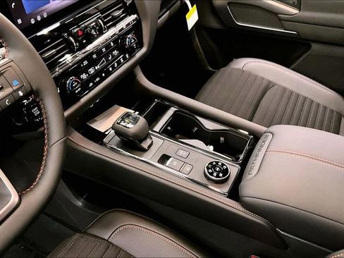 New 2026 Nissan Pathfinder Rock Creek image 9