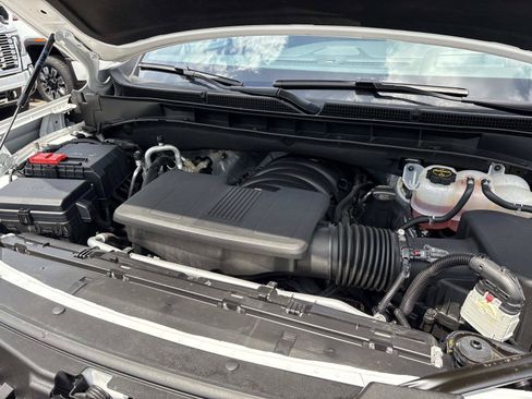 Used 2024 GMC Yukon XL Denali w/ Advanced Technology Package AWD/4WD image 36