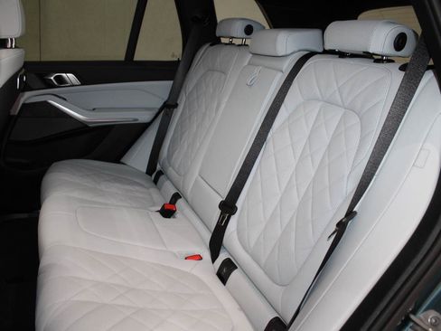 Used 2026 BMW X5 sDrive40i RWD image 16