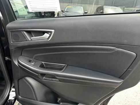 Certified 2023 Ford Edge Titanium AWD/4WD image 40