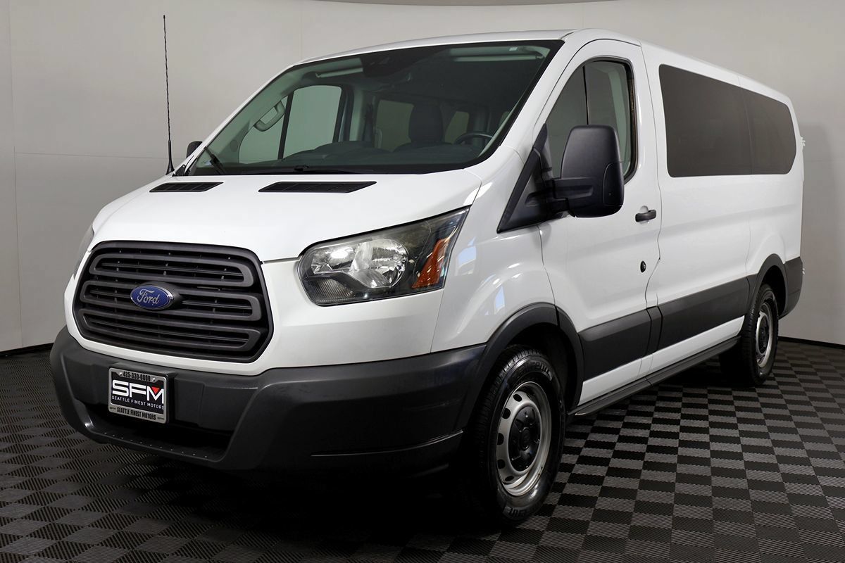 Used 2017 Ford Transit 150 XL RWD image 3
