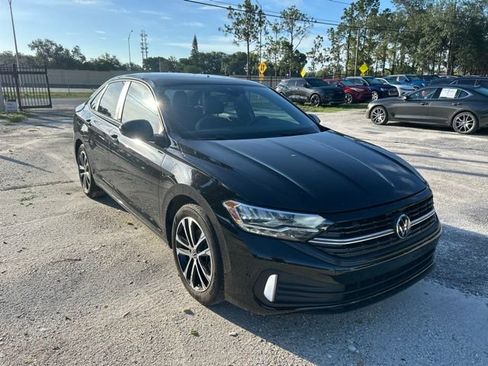 Used 2024 Volkswagen Jetta Sport FWD image 1