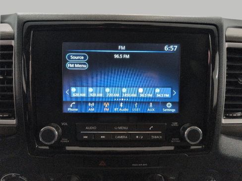 Used 2022 Nissan Frontier SV AWD/4WD image 8