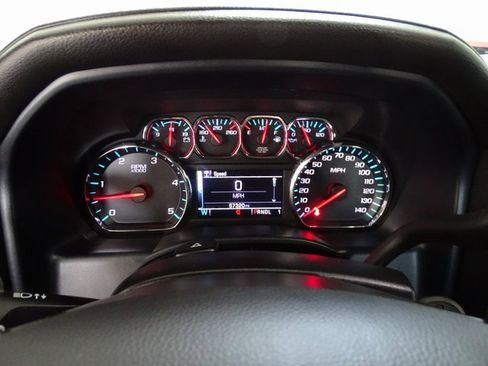 Used 2018 GMC Sierra 2500 SLE w/ Suspension Package, Off-Road image 13