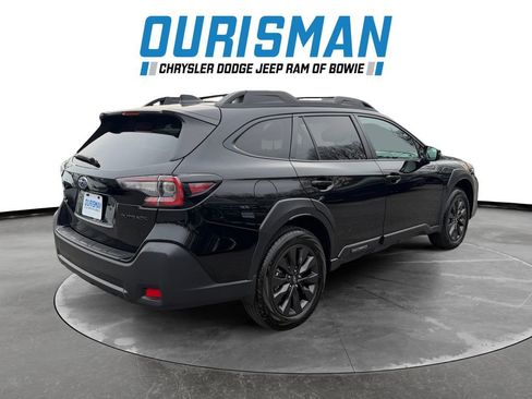 Used 2025 Subaru Outback Onyx Edition image 6