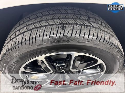 Used 2023 Chevrolet Suburban RST w/ Luxury Package image 13