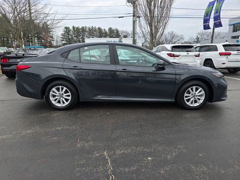 Used 2025 Toyota Camry LE image 8