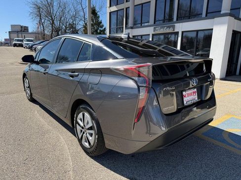 Used 2017 Toyota Prius Four w/ Premium Convenience Package image 13