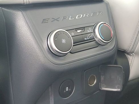 New 2026 Ford Explorer Active w/ Active Comfort Package image 29