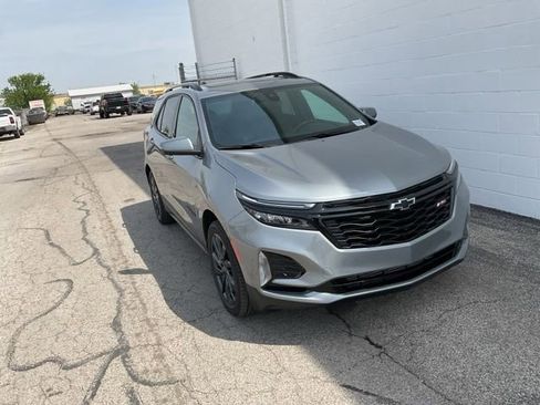 Used 2024 Chevrolet Equinox RS image 1