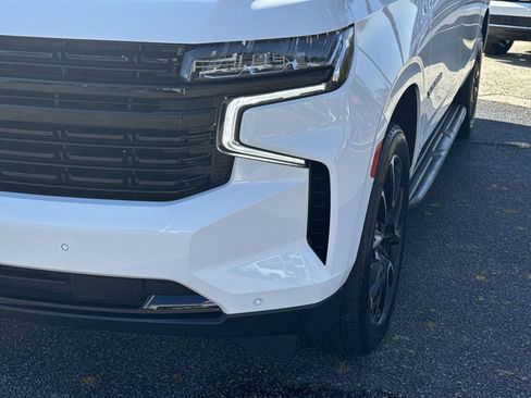 Used 2023 Chevrolet Suburban RST w/ Luxury Package image 6