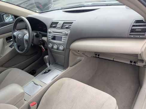 Used 2010 Toyota Camry SE image 28