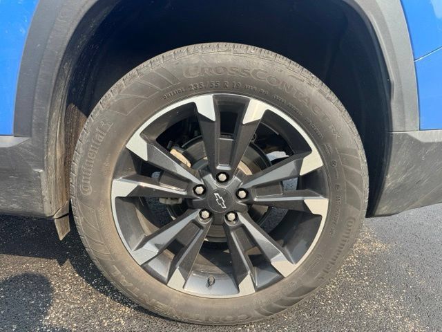 Used 2025 Chevrolet Equinox RS w/ Safety and Technology Package FWD image 10