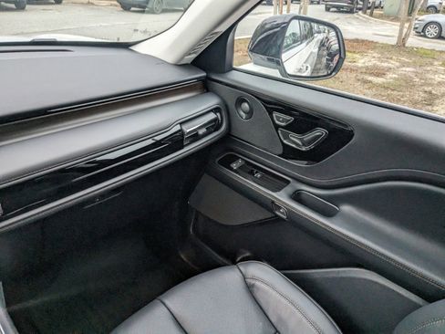 New 2025 Lincoln Aviator Reserve w/ Illumination Package image 17