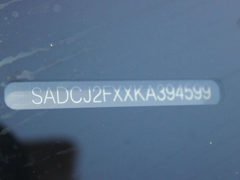 Used 2019 Jaguar F-PACE Premium image 19