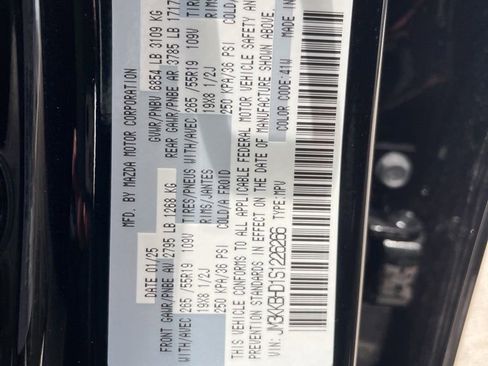 Used 2025 MAZDA CX-90 3.3 Turbo w/ Preferred Package AWD/4WD image 11