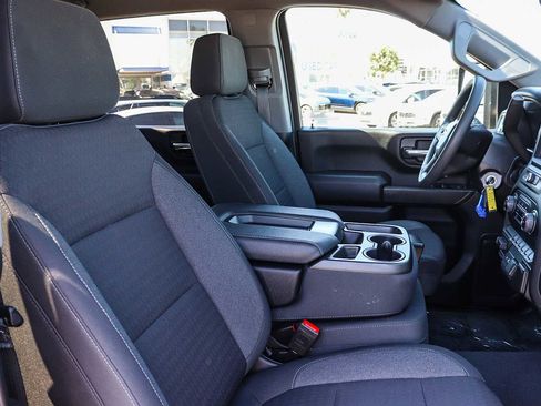 Used 2023 Chevrolet Silverado 2500 Custom w/ Custom Convenience Package image 23