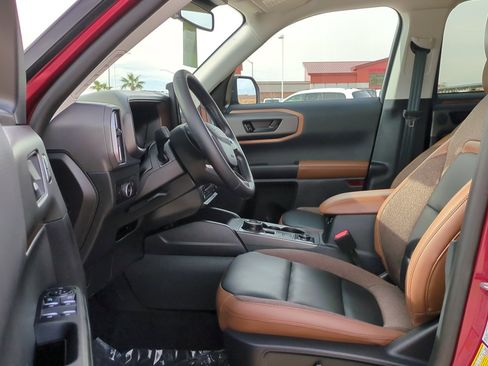 Used 2025 Ford Bronco Sport Outer Banks w/ Outer Banks Tech Package+ image 16