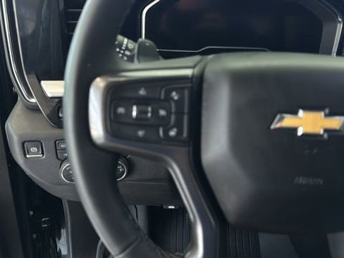 Used 2025 Chevrolet Silverado 1500 High Country w/ Technology Package image 17