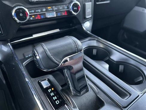 Used 2022 Ford F150 Lariat w/ Equipment Group 502A High image 34