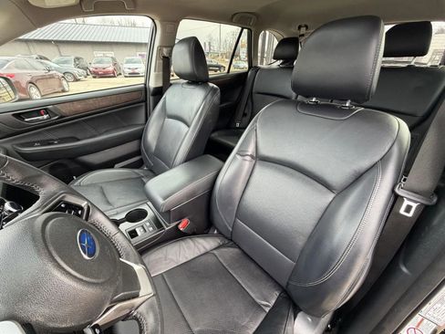Used 2019 Subaru Outback 3.6R Limited w/ Popular Package #2 image 12