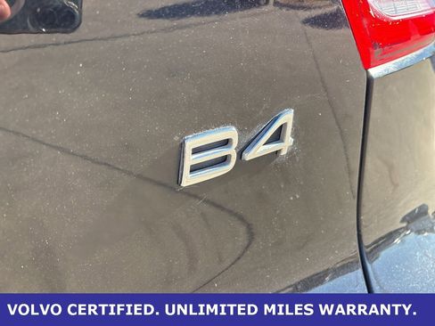 Certified 2023 Volvo XC40 B4 Plus w/ Protection Package Premier image 8