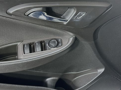 Used 2021 Chevrolet Malibu LS FWD image 14
